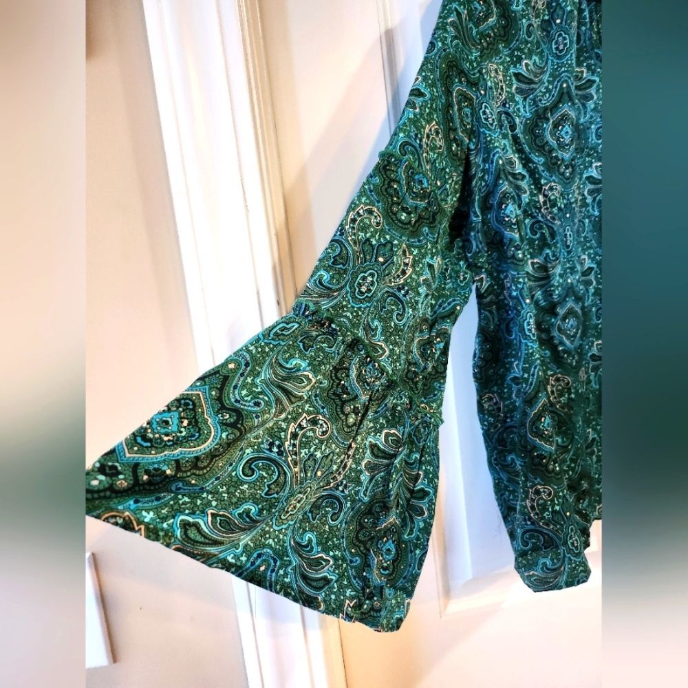 NWT GRAND & GREENE, LARGE, PAISLEY TIE NECK WITH TASSELS TRUMPET SLEEVE TOP - Picture 5 of 11